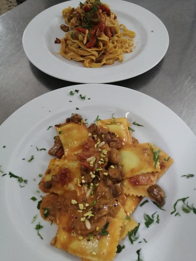 Guarcino Albergo Ristorante Giuliana מראה חיצוני תמונה