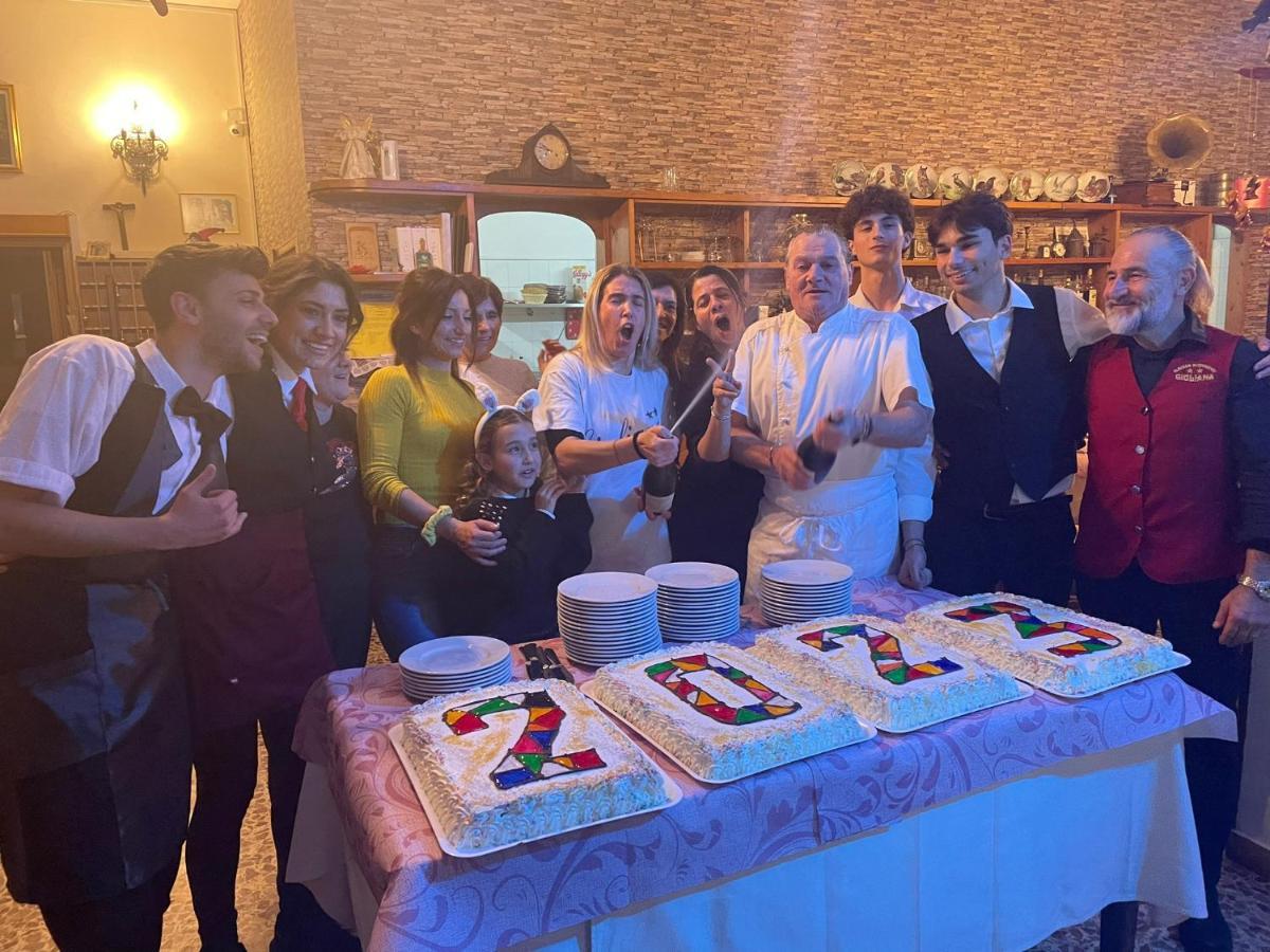 Guarcino Albergo Ristorante Giuliana מראה חיצוני תמונה